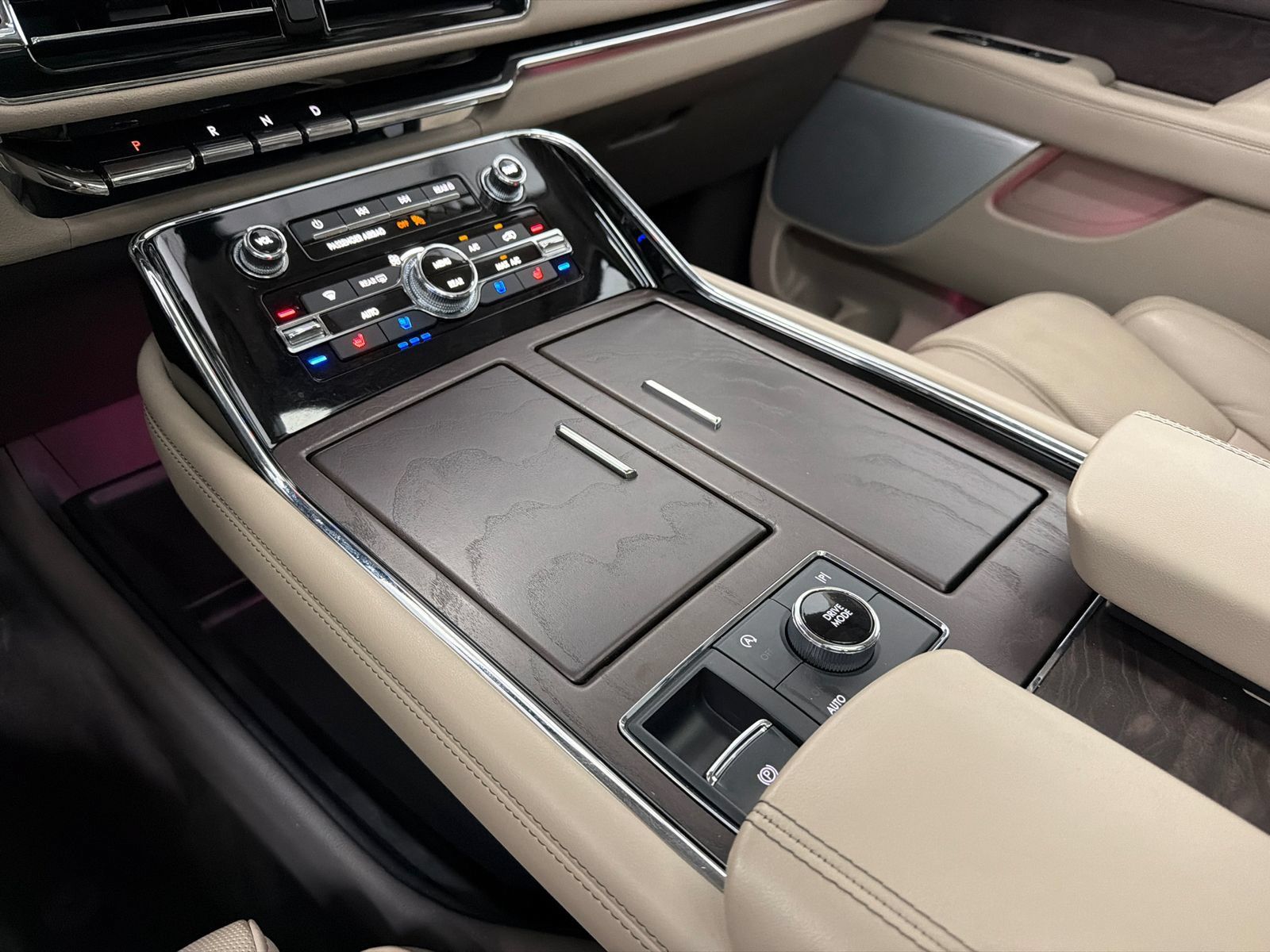Certified 2023 Lincoln Navigator Reserve AWD/4WD image 31