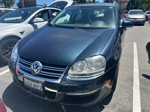 Used 2009 Volkswagen Jetta S FWD image 2