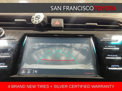 Certified 2018 Toyota Camry LE image 27