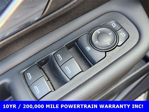 Used 2022 GMC Terrain SLT w/ Elevation Edition image 28