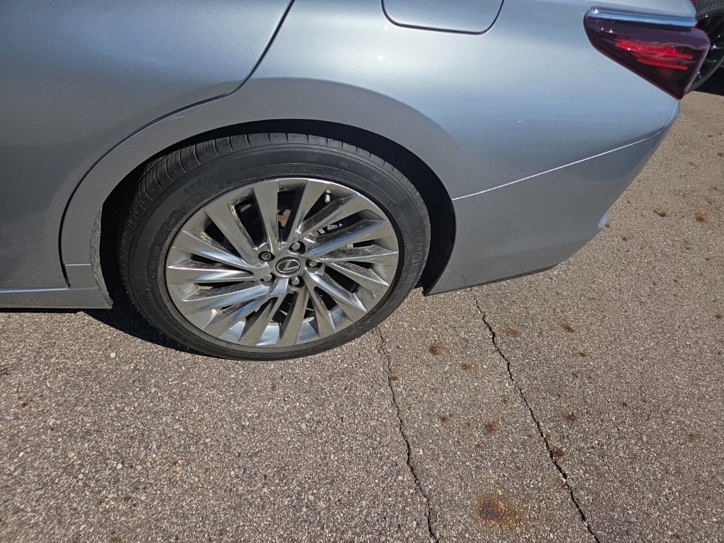 Used 2022 Lexus ES 350 Ultra Luxury FWD image 4