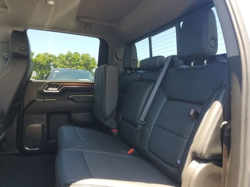 Used 2024 GMC Sierra 2500 Denali w/ Denali Reserve Package AWD/4WD image 11