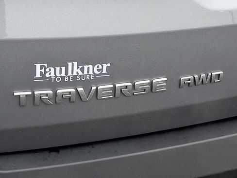 Certified 2023 Chevrolet Traverse LT image 32