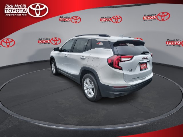 Used 2023 GMC Terrain SLE w/ Driver Convenience Package FWD image 6