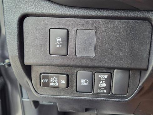 Used 2022 Toyota Tacoma TRD Off-Road w/ Technology Package RWD image 14