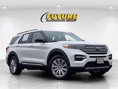 Certified 2020 Ford Explorer Limited w/ Class III Trailer Tow Package