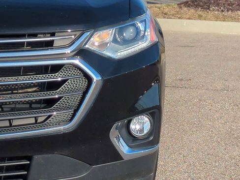 Used 2021 Chevrolet Traverse LT w/ LPO, Floor Liner Package image 10