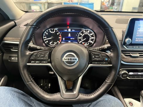 Used 2020 Nissan Altima 2.5 SL AWD/4WD image 12