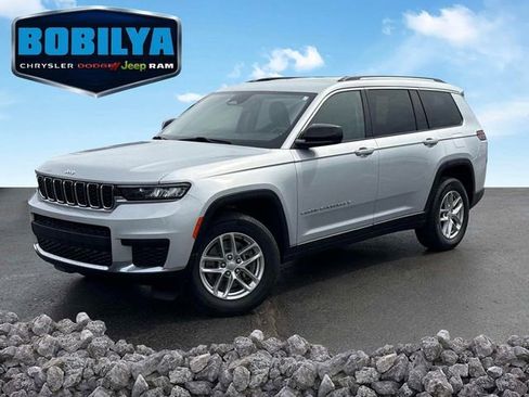 Used 2022 Jeep Grand Cherokee L Laredo w/ Luxury Tech Group I AWD/4WD image 1
