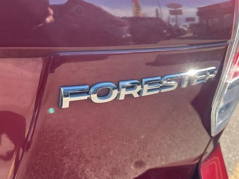 Used 2018 Subaru Forester 2.5i Touring w/ Popular Package #3B AWD/4WD image 26