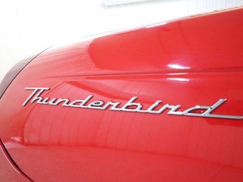 Used 2002 Ford Thunderbird image 21