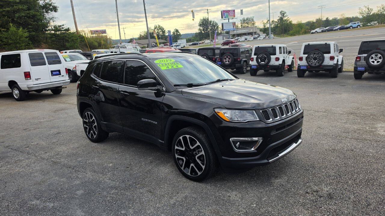Used 2019 Jeep Compass Limited AWD/4WD image 5