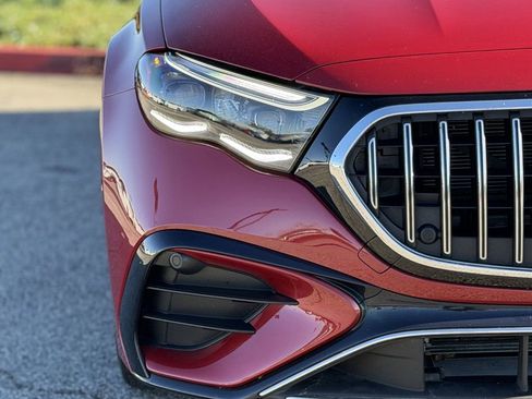 Used 2025 Mercedes-Benz E 53 AMG e 4MATIC Sedan image 7