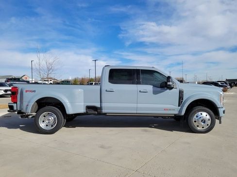 New 2026 Ford F450 Platinum w/ FX4 Off-Road Package image 2