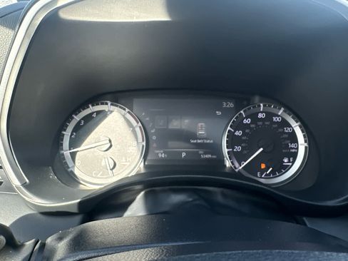 Used 2023 Toyota Highlander XLE AWD/4WD image 29