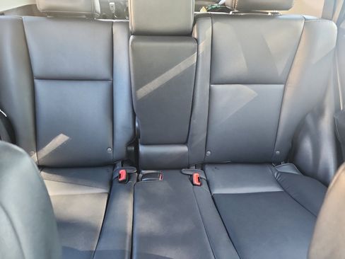 Used 2014 Toyota RAV4 Limited image 13