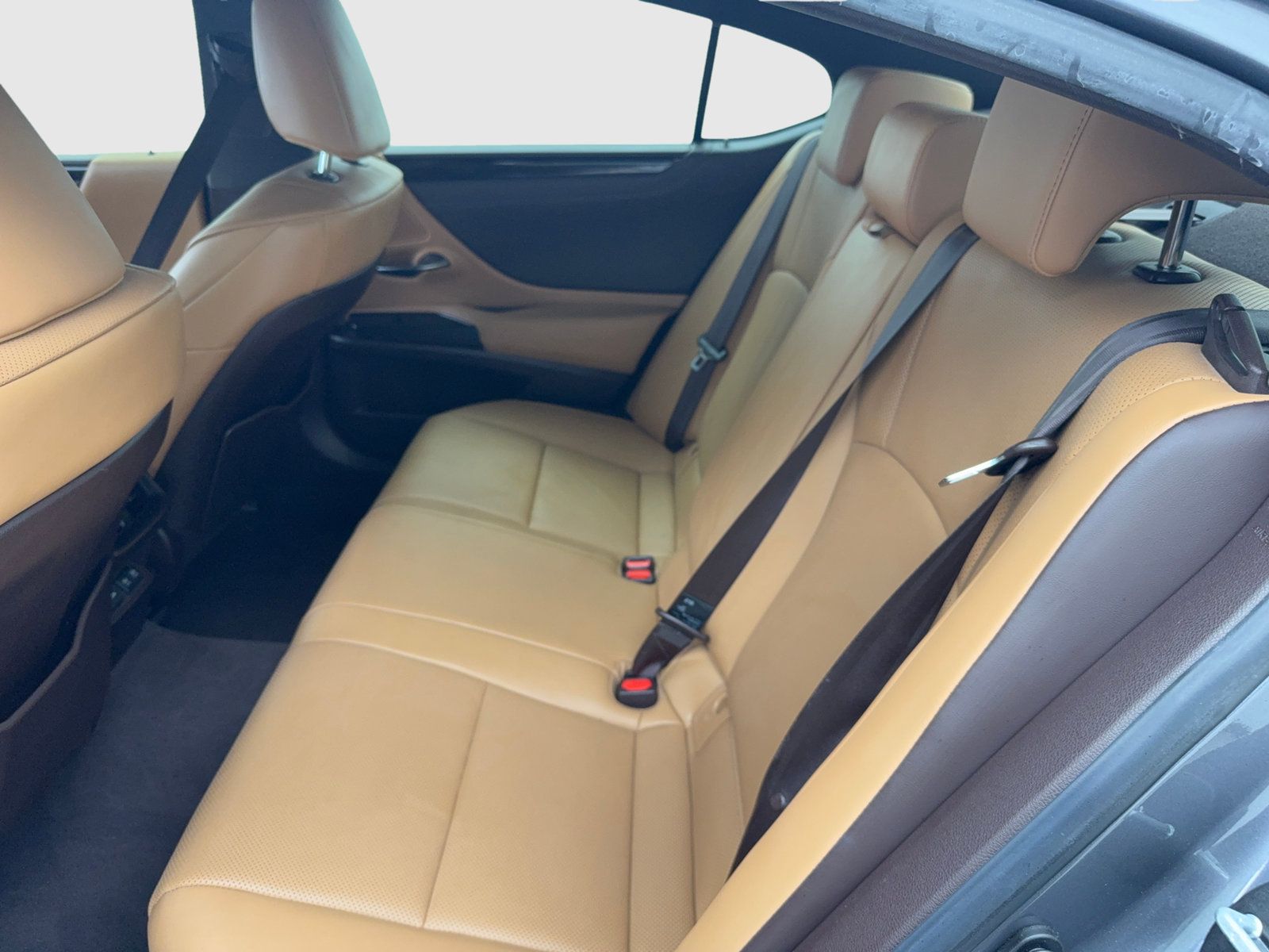 Used 2019 Lexus ES 300h w/ Premium Package FWD image 47