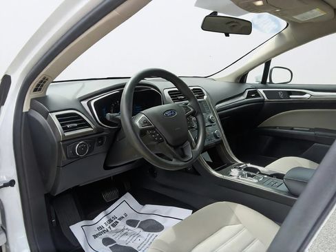 Used 2018 Ford Fusion S FWD image 23