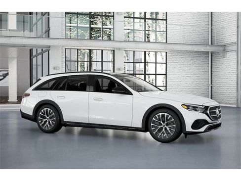 New 2025 Mercedes-Benz E 450 4MATIC All-Terrain Wagon image 13