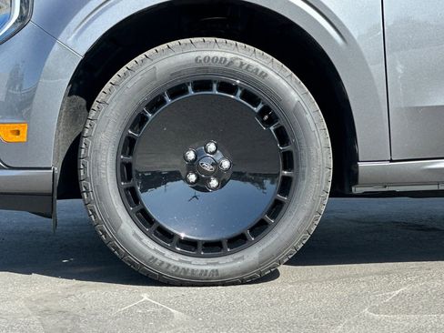 New 2026 Ford Maverick Lobo image 25