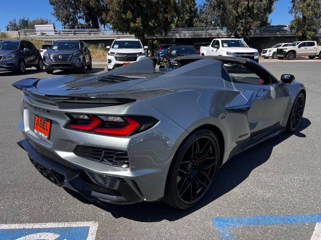 Used 2024 Chevrolet Corvette Z06 RWD image 16