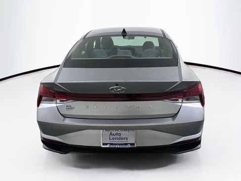 Used 2023 Hyundai Elantra SEL w/ Convenience Package FWD image 6