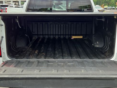 Used 2018 Chevrolet Colorado ZR2 AWD/4WD image 13