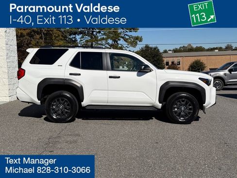 Used 2025 Toyota 4Runner SR5 image 21