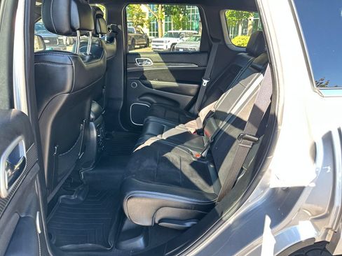 Used 2015 Jeep Grand Cherokee SRT w/ Trailer Tow Group IV AWD/4WD image 15