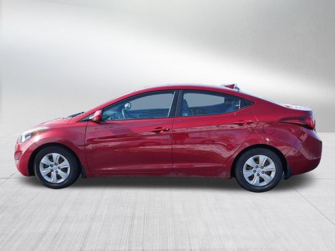 Used 2016 Hyundai Elantra SE image 4