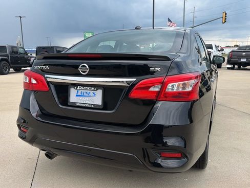 Used 2019 Nissan Sentra SR FWD image 17