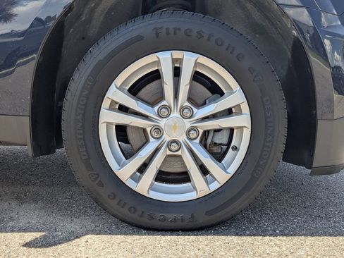 Used 2017 Chevrolet Equinox LS FWD image 13