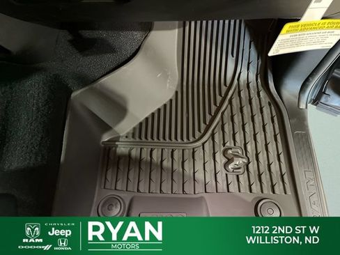 New 2026 RAM 2500 Big Horn AWD/4WD image 19