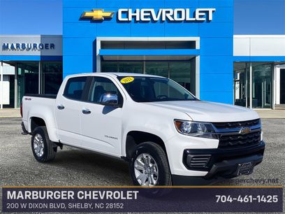 Used 2022 Chevrolet Colorado LT w/ Chrome Appearance Package