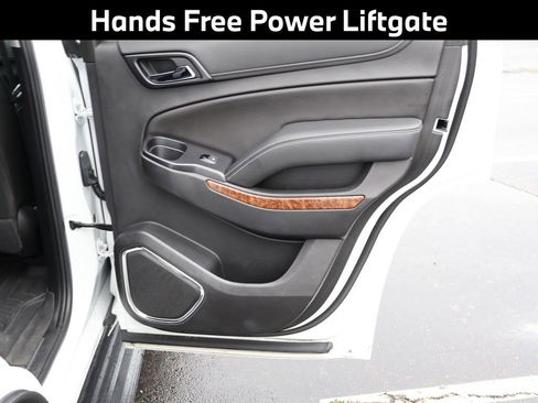 Used 2020 Chevrolet Tahoe Premier w/ RST 6.2L Performance Edition image 15