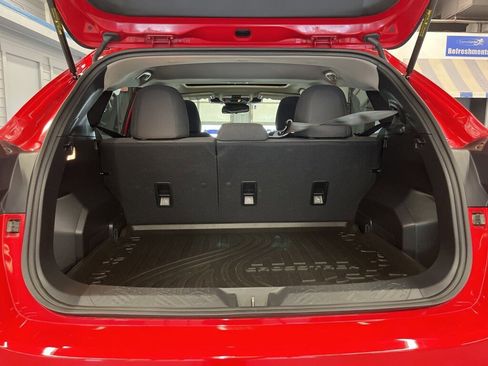 Used 2024 Subaru Crosstrek 2.0i Premium image 30