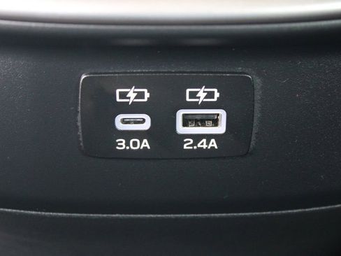 Used 2025 Subaru Legacy Premium image 21