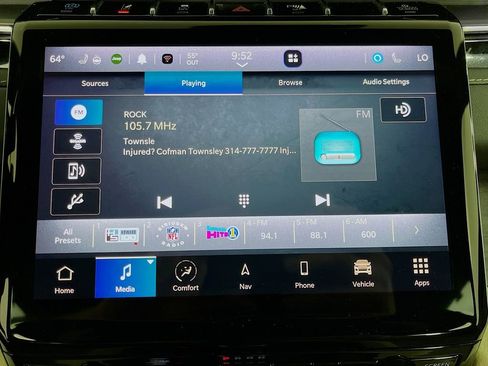 Used 2022 Jeep Grand Cherokee Limited 4xe w/ Luxury Tech Group II AWD/4WD image 19