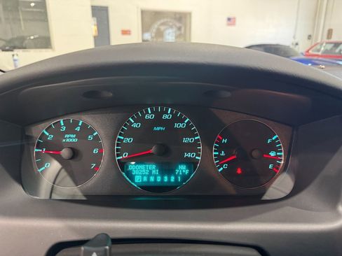 Used 2009 Chevrolet Impala LT image 16