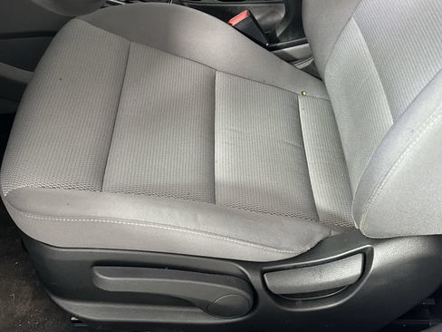 Used 2017 Kia Forte LX FWD image 12