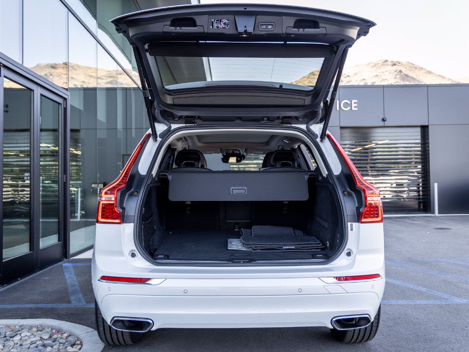Used 2019 Volvo XC60 T5 Inscription AWD/4WD image 28