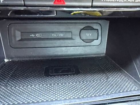 Used 2023 Volkswagen Atlas Cross Sport SEL Premium R-Line AWD/4WD image 15