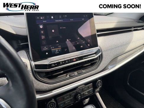 Used 2022 Jeep Compass Latitude w/ Convenience Group image 8