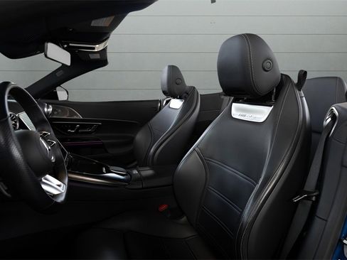 Used 2022 Mercedes-Benz SL 55 AMG 4MATIC image 2