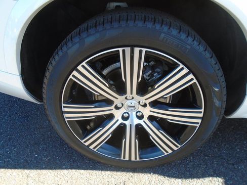 Used 2022 Volvo XC90 T6 Inscription w/ Advanced Package image 18
