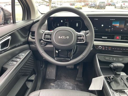 New 2026 Kia Carnival SX image 13