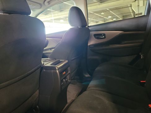 Used 2020 Nissan Murano SV FWD image 15