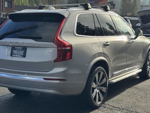 Used 2023 Volvo XC90 T8 Ultimate w/ Lounge Package image 8