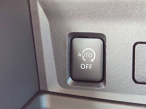 Used 2024 Nissan Sentra SR FWD image 25