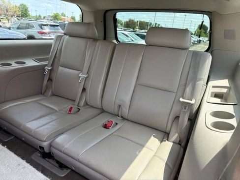 Used 2012 GMC Yukon XL SLT w/ SLT-2 Equipment Package AWD/4WD image 21